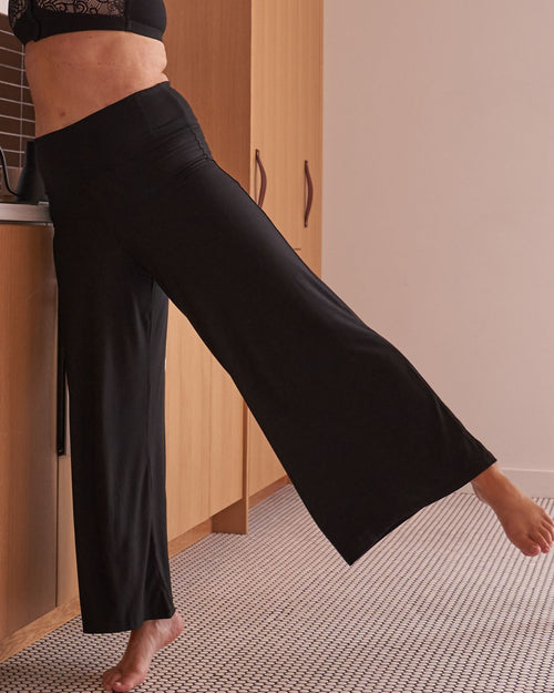 Black & Soft Luxurious and comfortable black wide leg lounge pants that are the perfect recovery pant for cancer patients