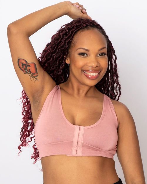 Blush / Flap Reconstruction & pocketed front closure bra with soft wire free cups and adjustable straps on diep flap model front view